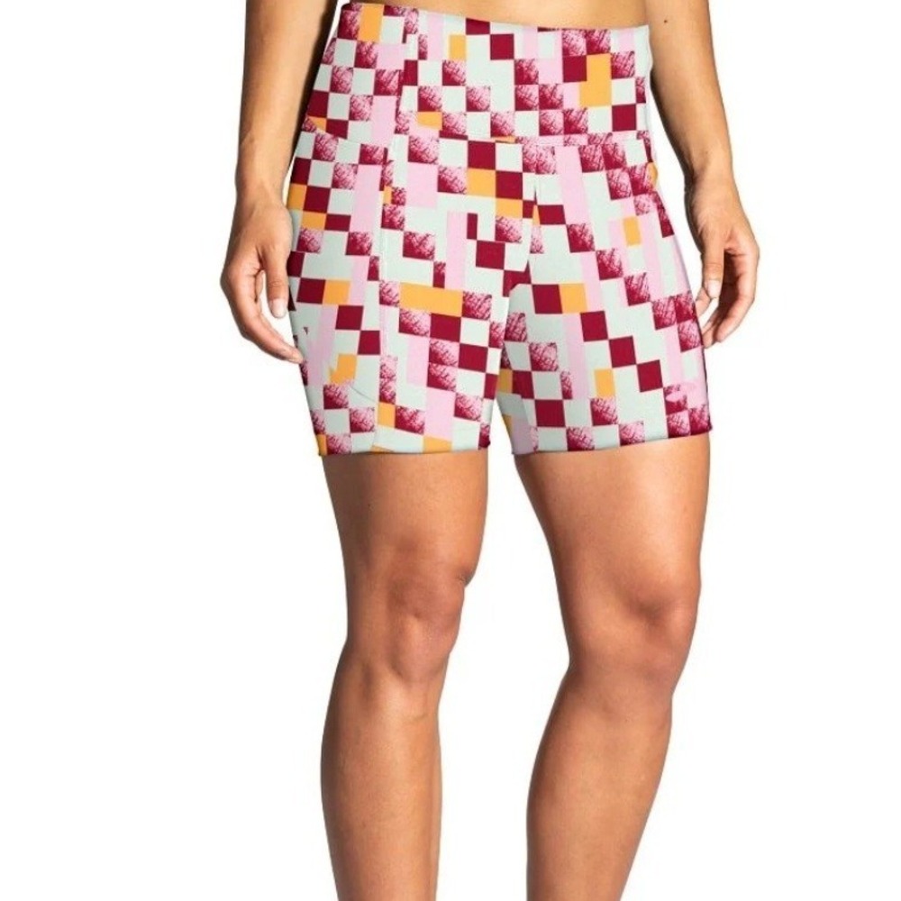 Brooks Womens Moment 5" Shorts Tight Pace Check Print Size Medium Pink